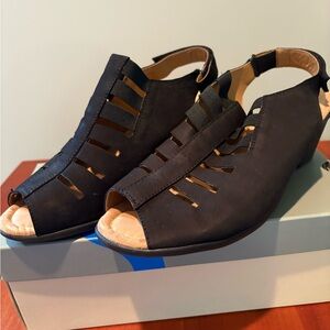 Comfortiva Black Women's Sandals